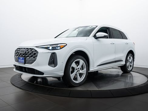 New 2025 Audi Q5 Premium Plus image 6