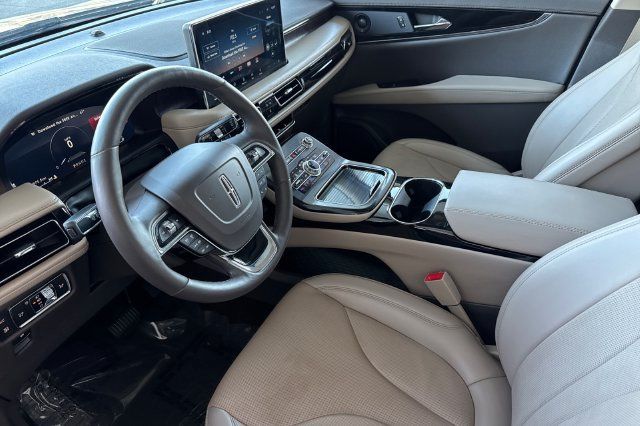 Used 2021 Lincoln Nautilus Reserve FWD image 10