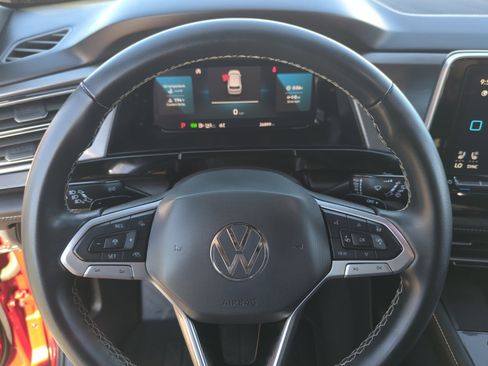 Used 2024 Volkswagen Atlas Cross Sport SE image 9