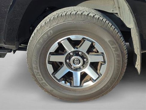 Used 2023 Toyota 4Runner TRD Off-Road Premium w/ Moonroof Package AWD/4WD image 6