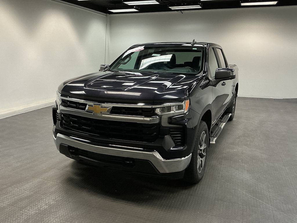Used 2022 Chevrolet Silverado 1500 LT w/ Protection Package AWD/4WD image 1