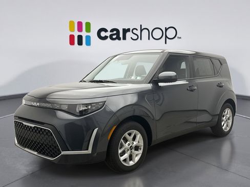 Used 2025 Kia Soul LX w/ LX Technology Package FWD image 1