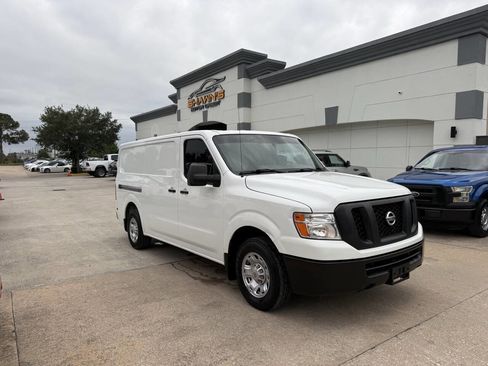 Used 2018 Nissan NV 1500 SV RWD image 2