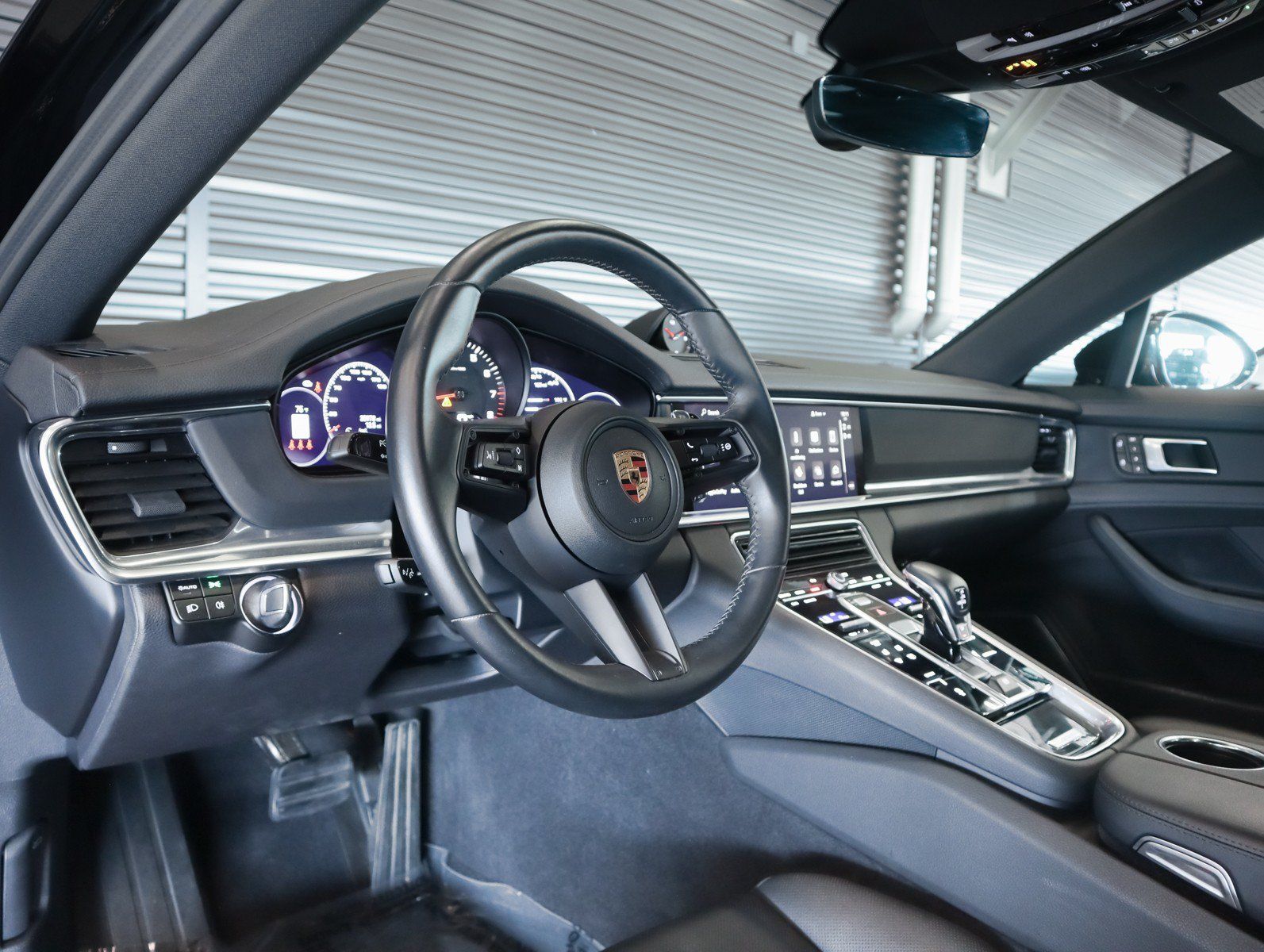 Certified 2023 Porsche Panamera Platinum Edition w/ Assistance Package RWD image 4