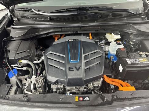 Used 2022 Kia Niro EX w/ Cold Weather Package FWD image 27