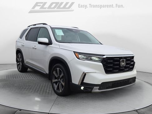Used 2024 Honda Pilot Elite image 1