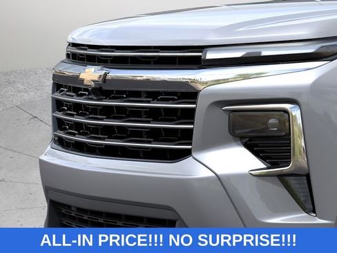 New 2026 Chevrolet Traverse LT w/ Driver Confidence Package AWD/4WD image 23