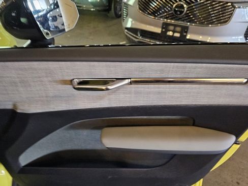 Used 2025 Volvo EX30 Ultra image 13