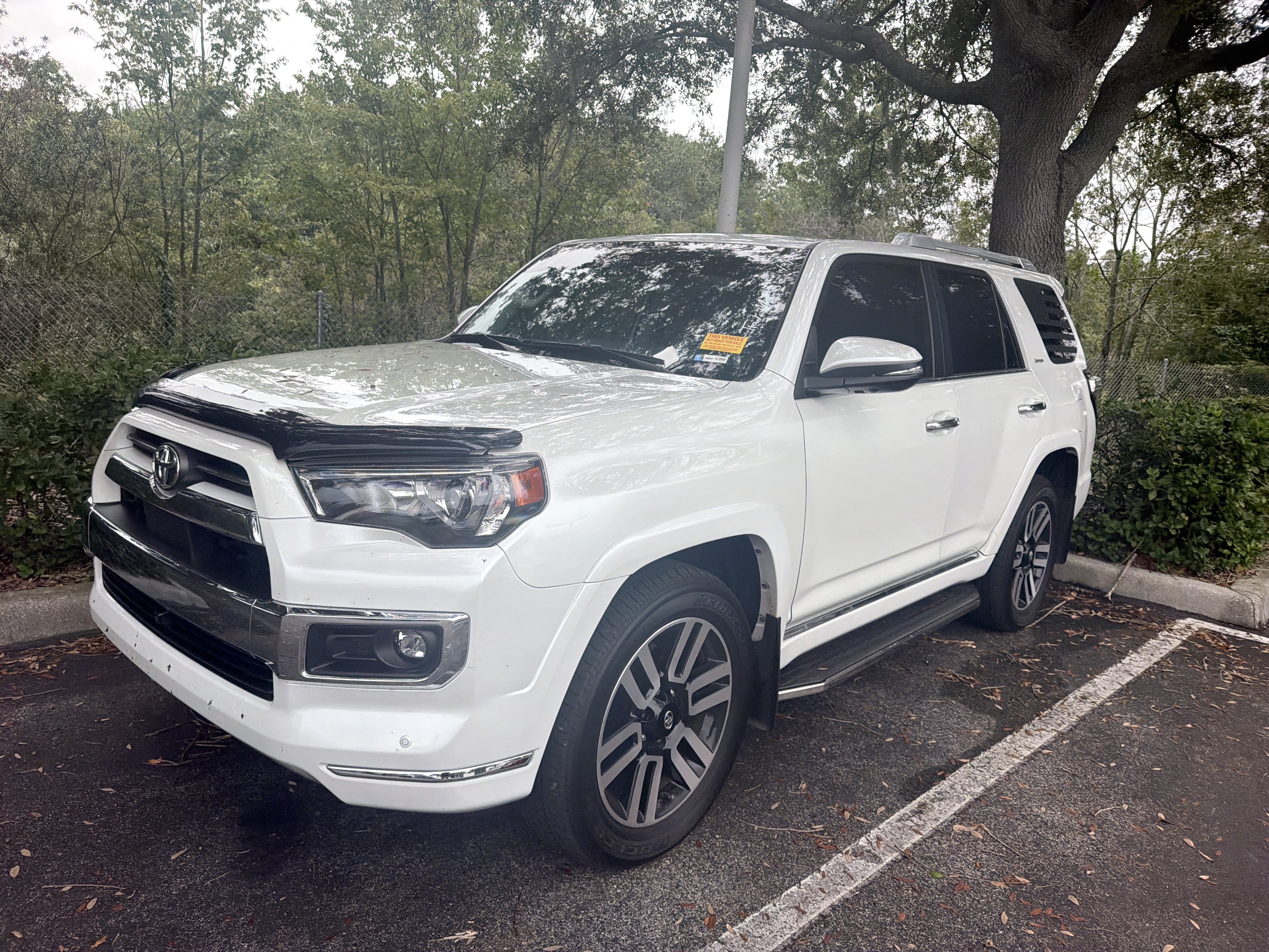 Used 2024 Toyota 4Runner Limited AWD/4WD image 4