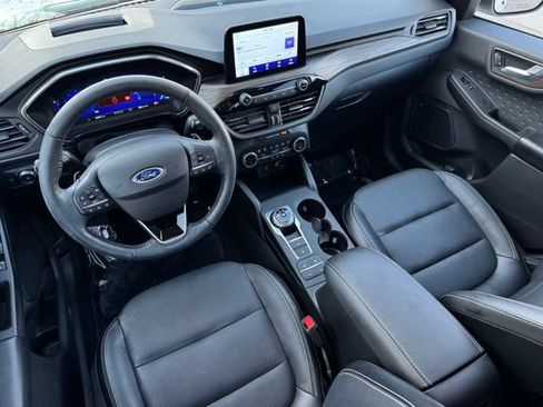 Used 2020 Ford Escape Titanium AWD/4WD image 15