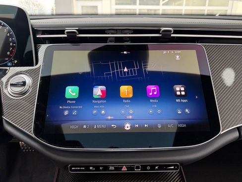 New 2026 Mercedes-Benz E 53 AMG e 4MATIC Sedan image 39