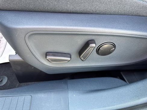 New 2025 Ford Maverick XLT w/ XLT Luxury Package image 16