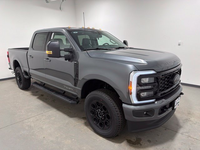 New 2026 Ford F350 XLT w/ XLT Premium Package AWD/4WD image 3