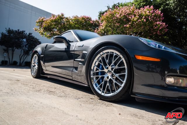 Used 2009 Chevrolet Corvette ZR1 w/ Preferred Equipment Group RWD image 27