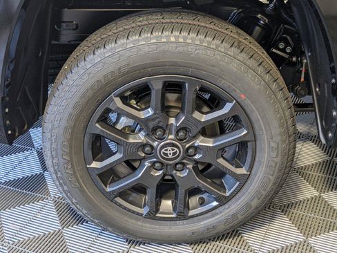 New 2025 Toyota Tundra Platinum image 23