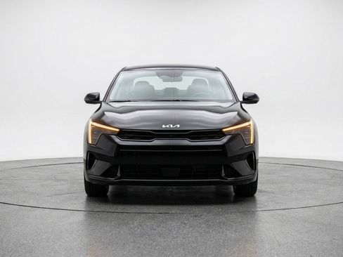 Used 2025 Kia K4 LXS image 2