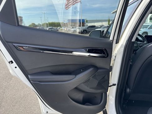 Used 2023 Kia Seltos EX image 29