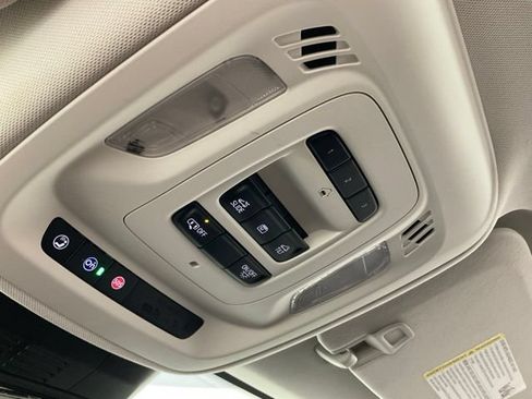 Used 2024 Buick Envision Sport Touring AWD/4WD image 26