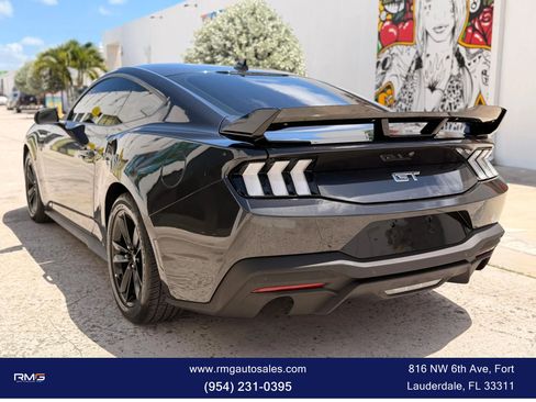 Used 2024 Ford Mustang GT RWD image 5