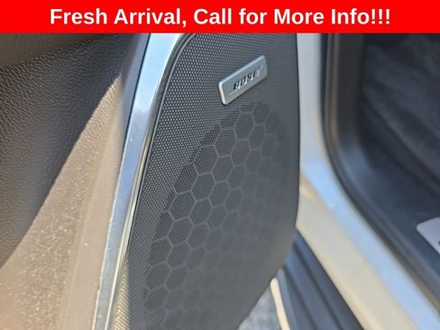 Used 2019 Cadillac Escalade Luxury AWD/4WD image 21