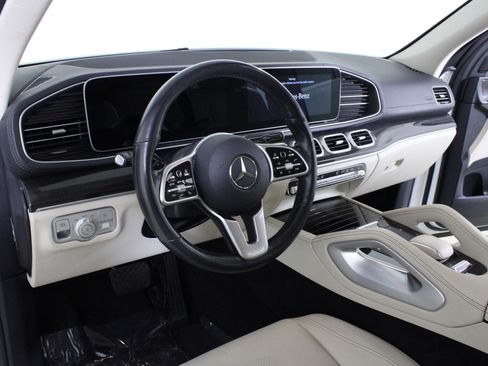 Used 2022 Mercedes-Benz GLS 450 4MATIC image 24