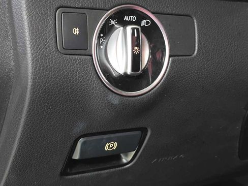 Certified 2018 Mercedes-Benz GLE 350 4MATIC image 25
