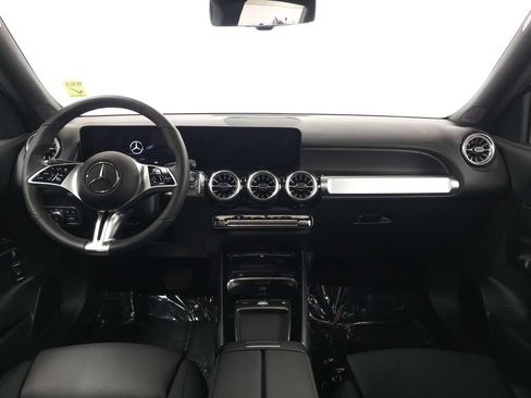 Certified 2026 Mercedes-Benz GLB 250 4MATIC image 22