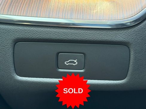 Certified 2023 Volvo XC60 B5 Plus w/ Protection Package Premier FWD image 18