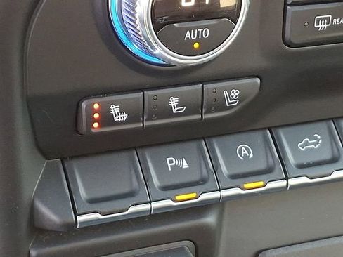 Used 2019 GMC Sierra 1500 AT4 w/ AT4 Premium Package image 29