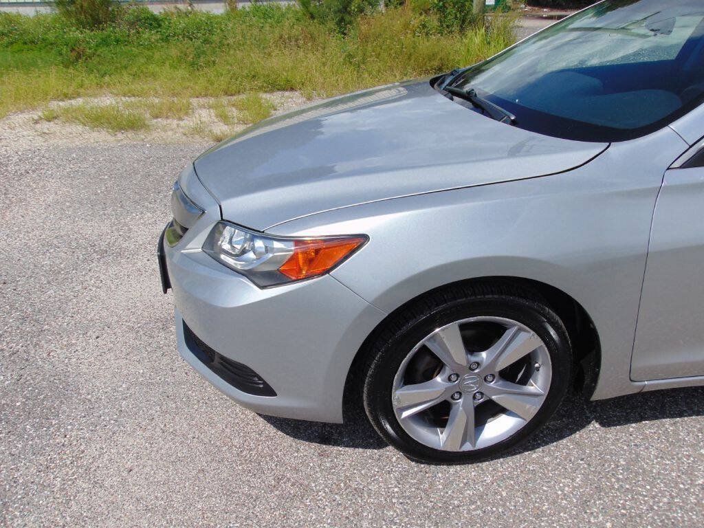 Used 2014 Acura ILX FWD image 2
