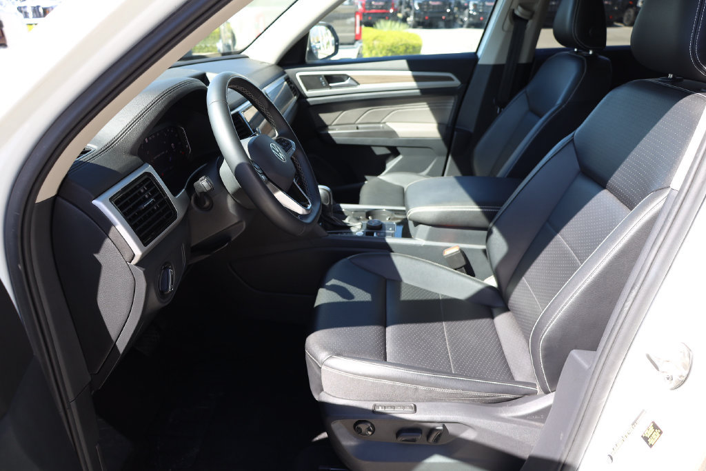 Used 2022 Volkswagen Atlas SEL AWD/4WD image 11