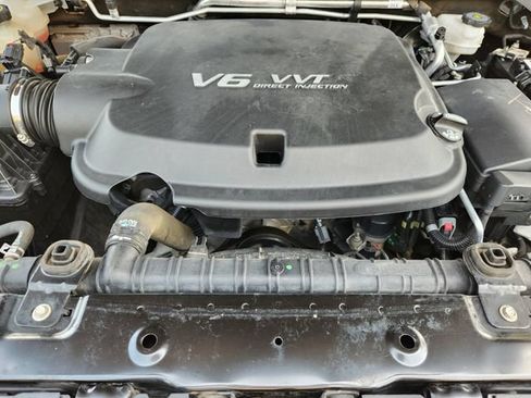 Used 2020 Chevrolet Colorado Z71 AWD/4WD image 30