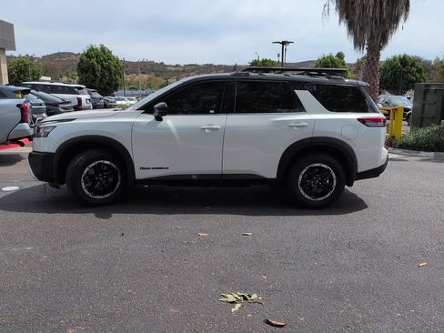 Used 2024 Nissan Pathfinder Rock Creek AWD/4WD image 5