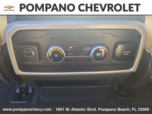 Used 2023 Ford Expedition Max Limited image 14