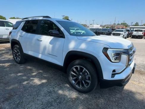 New 2026 GMC Terrain Elevation w/ Elevation Premium Package FWD image 2