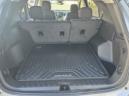 Used 2022 Chevrolet Equinox LT image 12