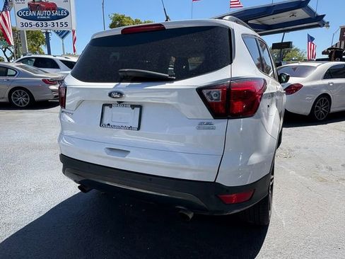 Used 2019 Ford Escape SEL image 7