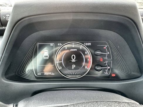 Used 2021 Lexus UX 200 w/ Accessory Package (Z1) FWD image 11