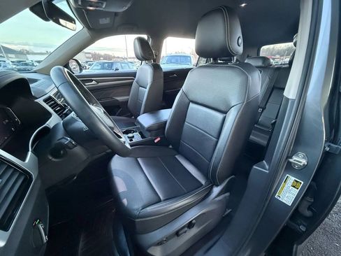Used 2023 Volkswagen Atlas SE AWD/4WD image 18