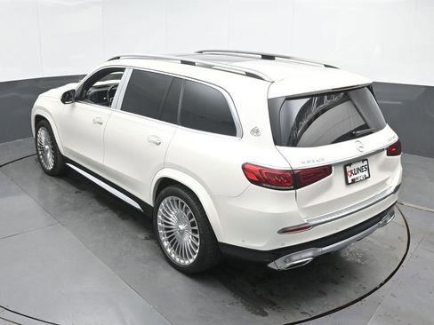 Used 2023 Mercedes-Benz Maybach GLS 600 4MATIC image 40