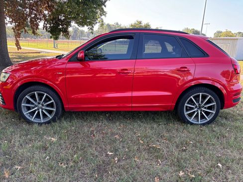 Used 2017 Audi Q3 2.0T Prestige w/ Prestige Package AWD/4WD image 2