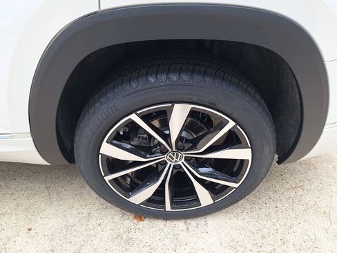 New 2026 Volkswagen Atlas SEL Premium R-Line image 25