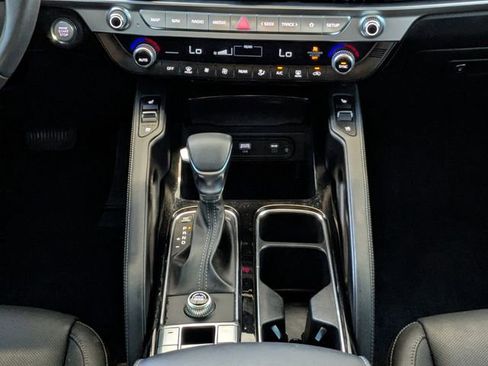 Used 2024 Kia Telluride EX image 25