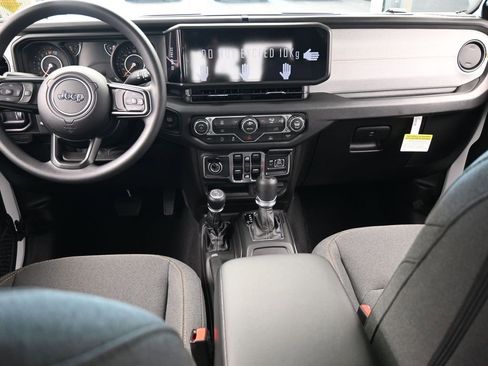 New 2026 Jeep Gladiator Sport image 32