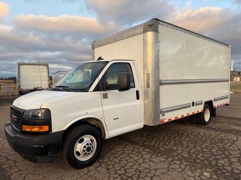 Used 2021 GMC Savana 3500 Extended w/ Power Convenience Package image 1