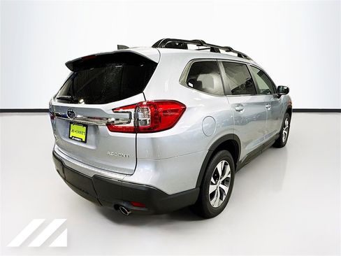 Certified 2023 Subaru Ascent Premium w/ Convenience Package image 5