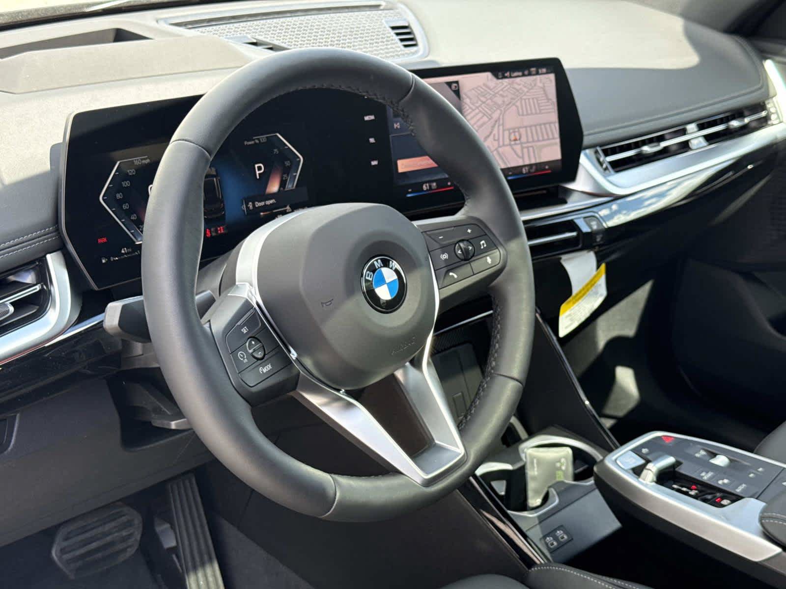 Used 2026 BMW X1 xDrive28i w/ Technology Package AWD/4WD image 2