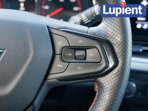 Used 2024 Chevrolet Trax RS image 22