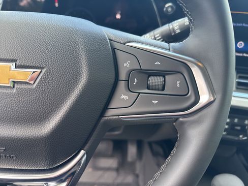 New 2026 Chevrolet Trax LT w/ LT Convenience Package FWD image 17