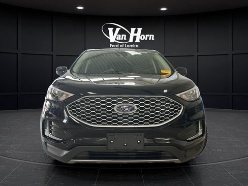 Used 2024 Ford Edge SEL w/ Convenience Package AWD/4WD image 2